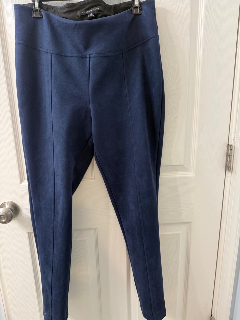 Andrew Marc Navy Faux Suede Ponte Leggings with Front Seams Size Large